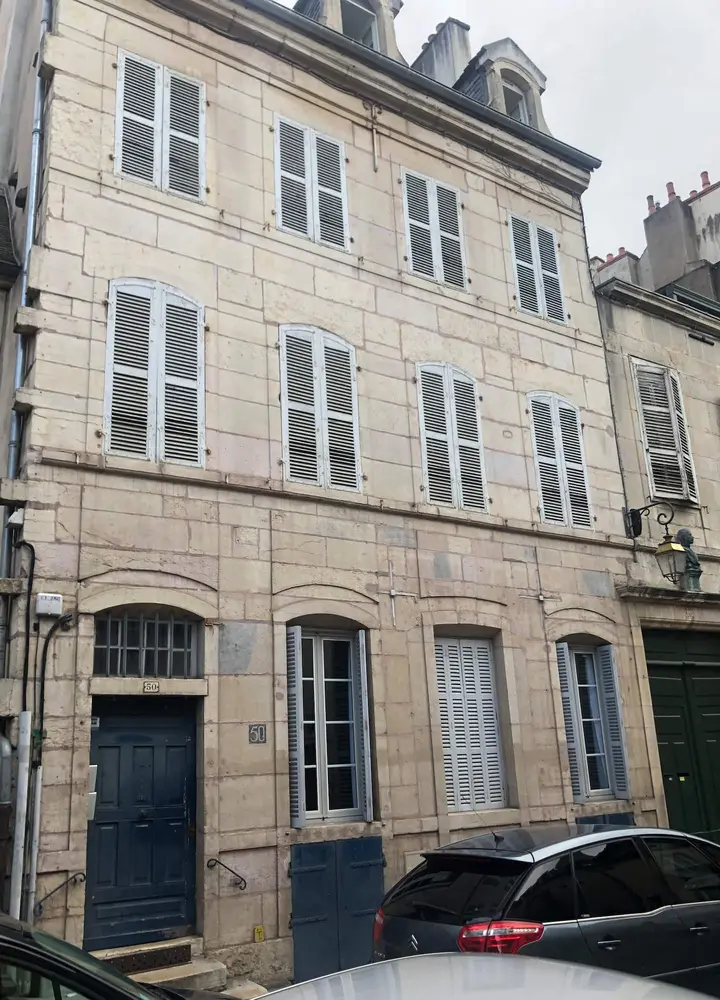 Vous entrez
